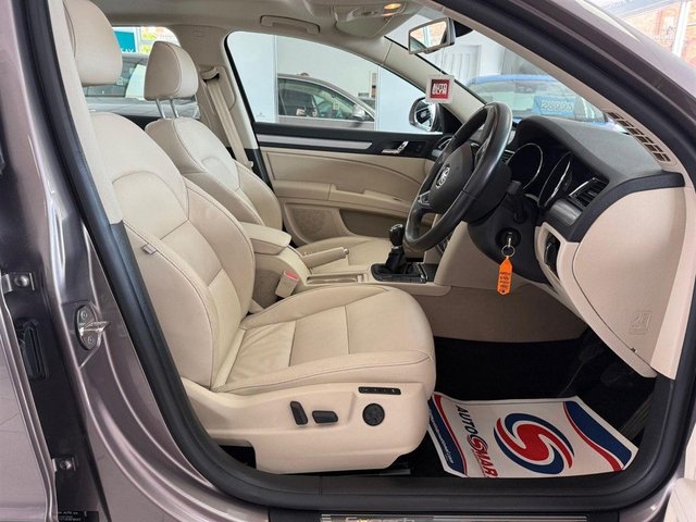 View our SKODA SUPERB