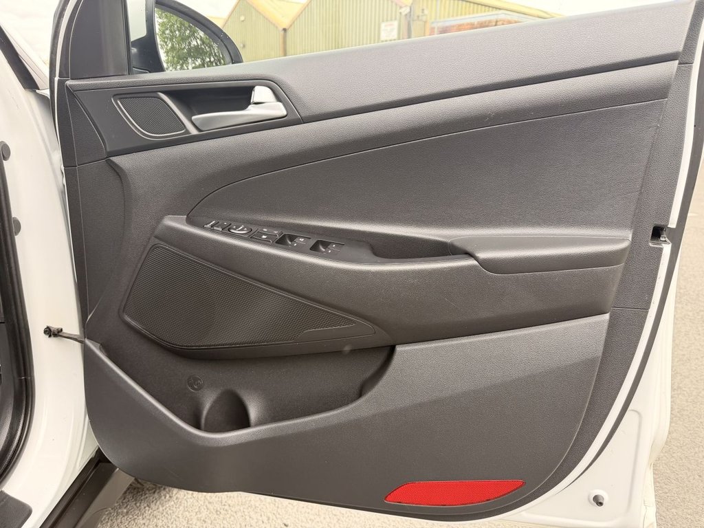 USED 2016 65 HYUNDAI TUCSON 1.6 GDi Blue Drive SE Nav SUV 5dr Petrol Manual Euro 6 (s/s) (132 ps) Sat Nav, Heated Seats