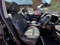 USED 2018 68 RENAULT KADJAR 1.3 TCe Signature S Nav SUV 5dr Petrol Manual Euro 6 (s/s) (140 ps) Low Miles * Ex Condition * Mot and Service on Sale
