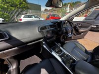 USED 2018 68 RENAULT KADJAR 1.3 TCe Signature S Nav SUV 5dr Petrol Manual Euro 6 (s/s) (140 ps) Low Miles * Ex Condition * Mot and Service on Sale