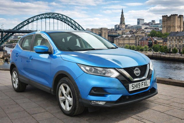 View our NISSAN QASHQAI