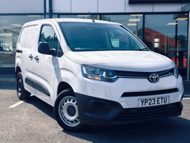 View our TOYOTA PROACE CITY