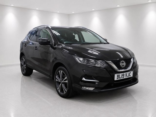 View our NISSAN QASHQAI