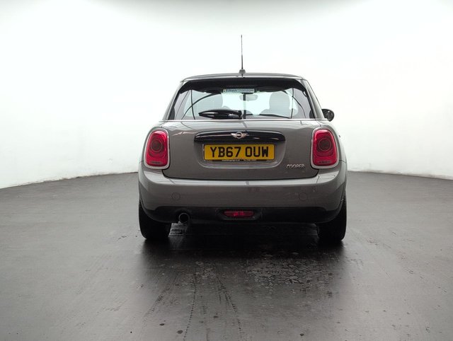 USED 2017 67 MINI HATCH 1.5 Cooper Auto 5dr CLICK+COLLECT / HOME DELIVERY