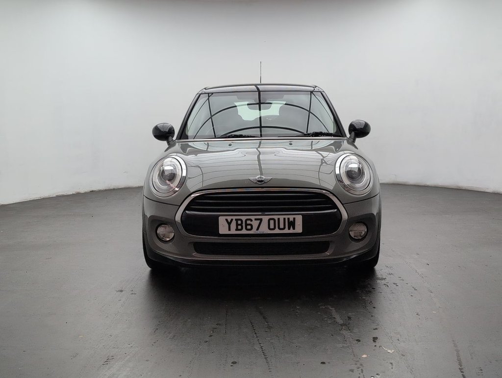 Used 2017 67 MINI HATCH 1.5 Cooper Auto 5dr CLICK+COLLECT / HOME DELIVERY