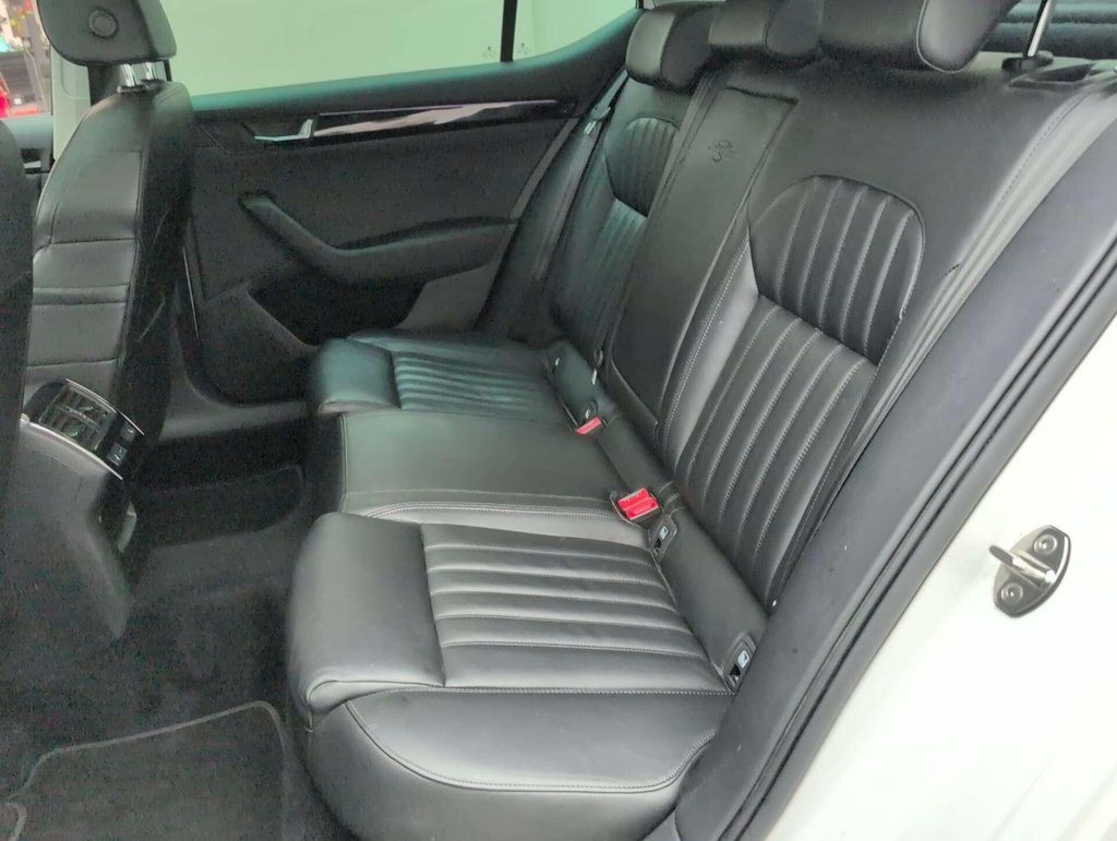 Used 2017 17 SKODA SUPERB 2.0 Superb Laurin & Klement TDI 4x4 Semi-Auto 4WD 5dr CLICK+COLLECT / HOME DELIVERY