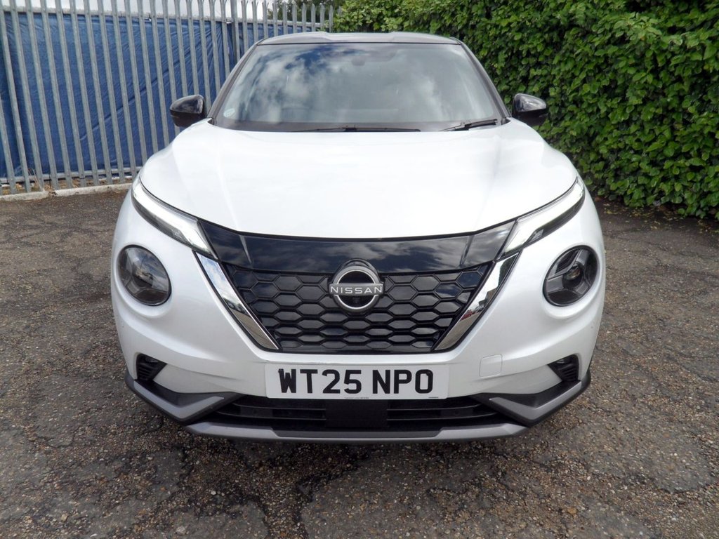 USED 2025 25 NISSAN JUKE 1.6 Tekna+ SUV 5dr Petrol Hybrid Auto Euro 6 (143 ps) Pearl White - Nissan Warranty 2028