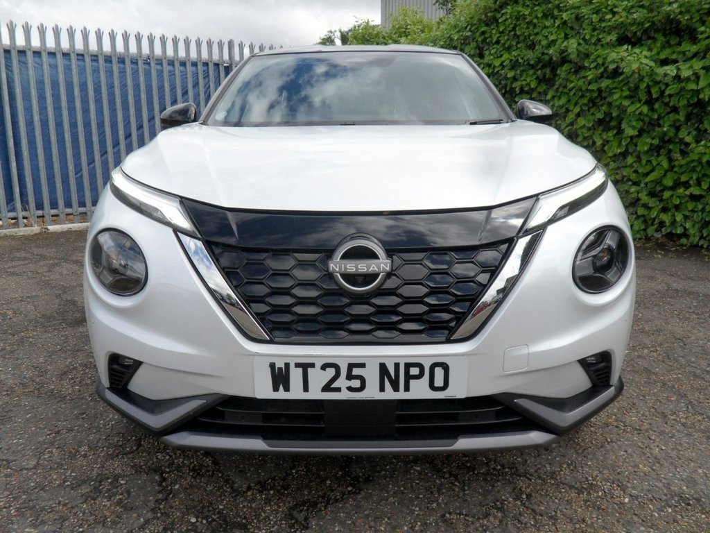 USED 2025 25 NISSAN JUKE 1.6 Tekna+ SUV 5dr Petrol Hybrid Auto Euro 6 (143 ps) Pearl White - Nissan Warranty 2028