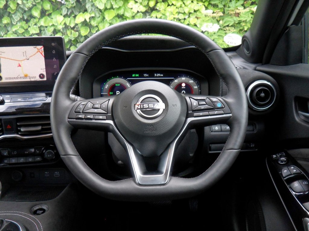 USED 2025 25 NISSAN JUKE 1.6 Tekna+ SUV 5dr Petrol Hybrid Auto Euro 6 (143 ps) Pearl White - Nissan Warranty 2028
