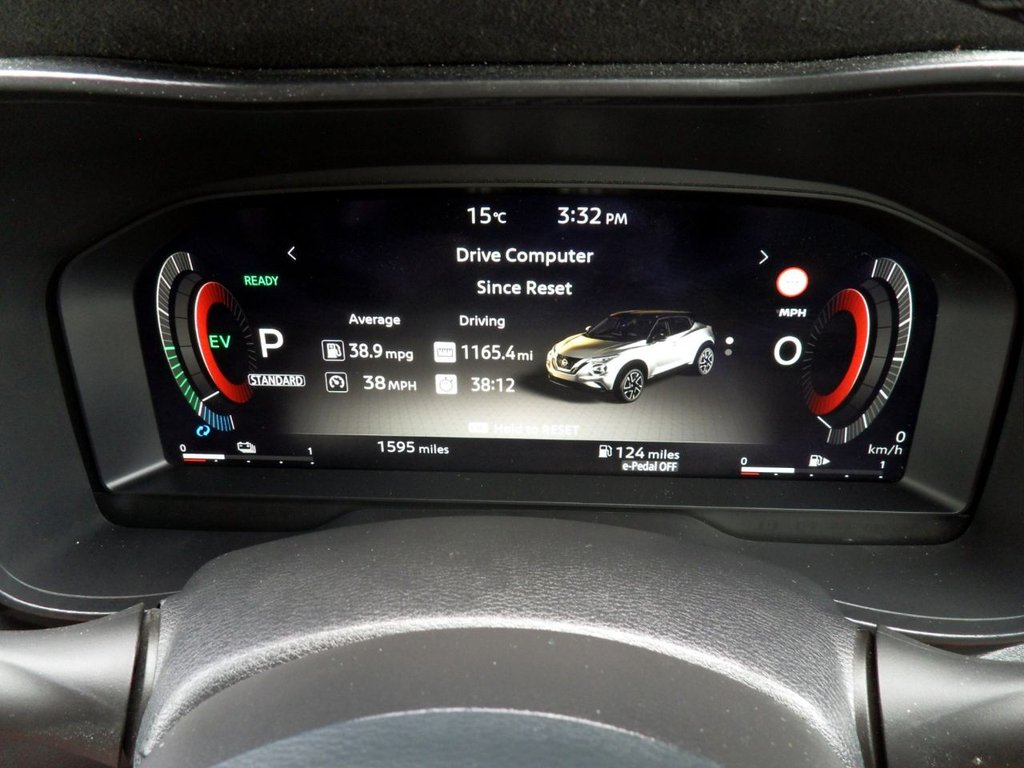 USED 2025 25 NISSAN JUKE 1.6 Tekna+ SUV 5dr Petrol Hybrid Auto Euro 6 (143 ps) Pearl White - Nissan Warranty 2028