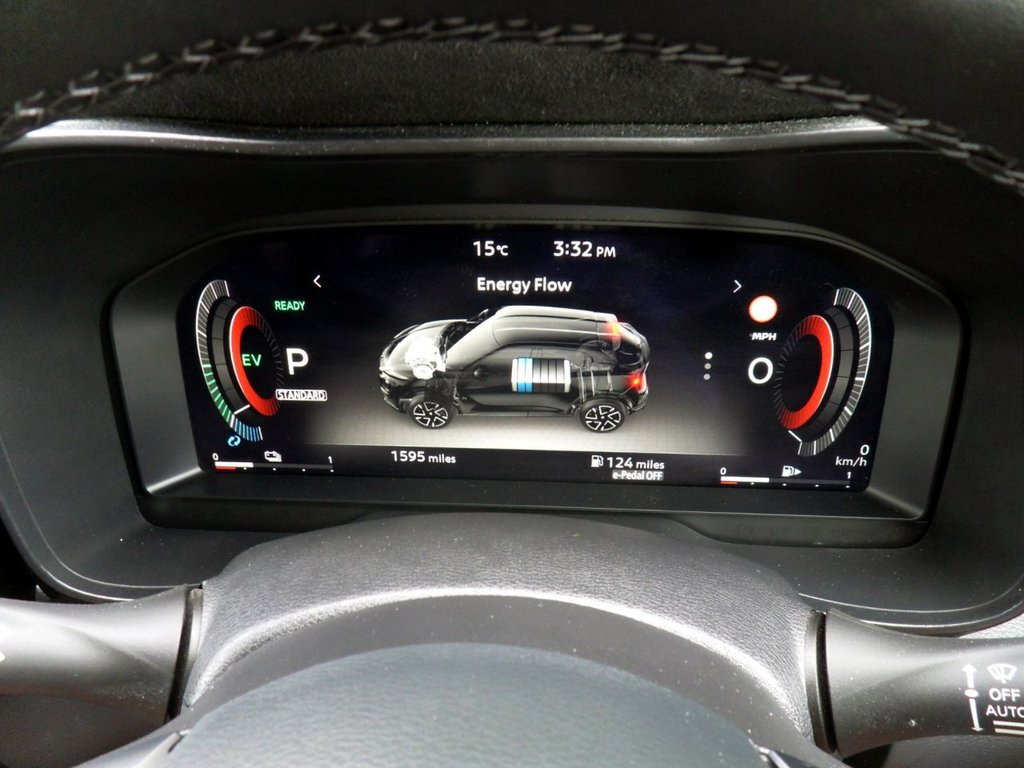 USED 2025 25 NISSAN JUKE 1.6 Tekna+ SUV 5dr Petrol Hybrid Auto Euro 6 (143 ps) Pearl White - Nissan Warranty 2028
