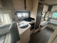 USED 2022 22 AUTO-TRAIL F-72 LUXURY 4 BERTH WITH REAR LOUNGE  REAR U SHAPED LOUNGE