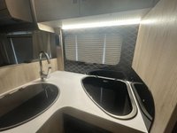 USED 2022 22 AUTO-TRAIL F-72 LUXURY 4 BERTH WITH REAR LOUNGE  REAR U SHAPED LOUNGE