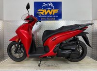 USED 2025 75 HONDA SH350i www.sellingyourbike.co.uk 