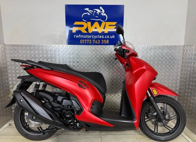 View our Honda Sh350i range