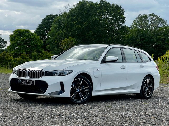 View our BMW 3 SERIES