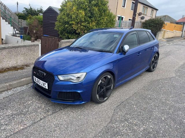 View our AUDI RS 3