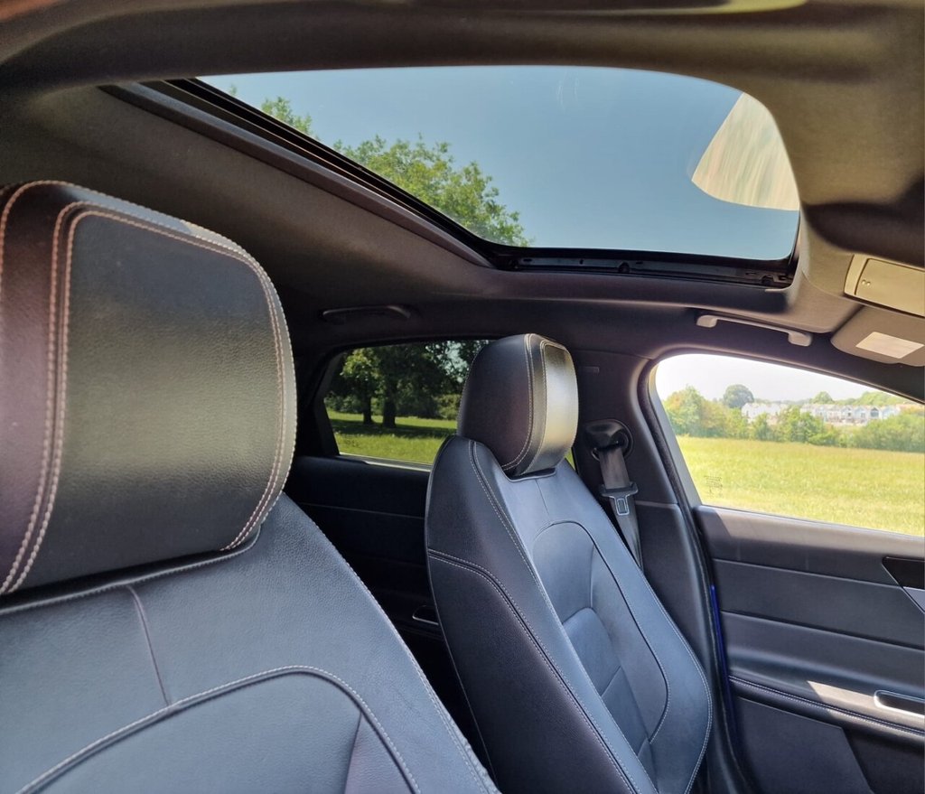 USED 2018 67 JAGUAR XF 2.0i R-Sport Saloon 4dr Petrol Auto Euro 6 (s/s) (250 ps) FINANCE AVAILABLE