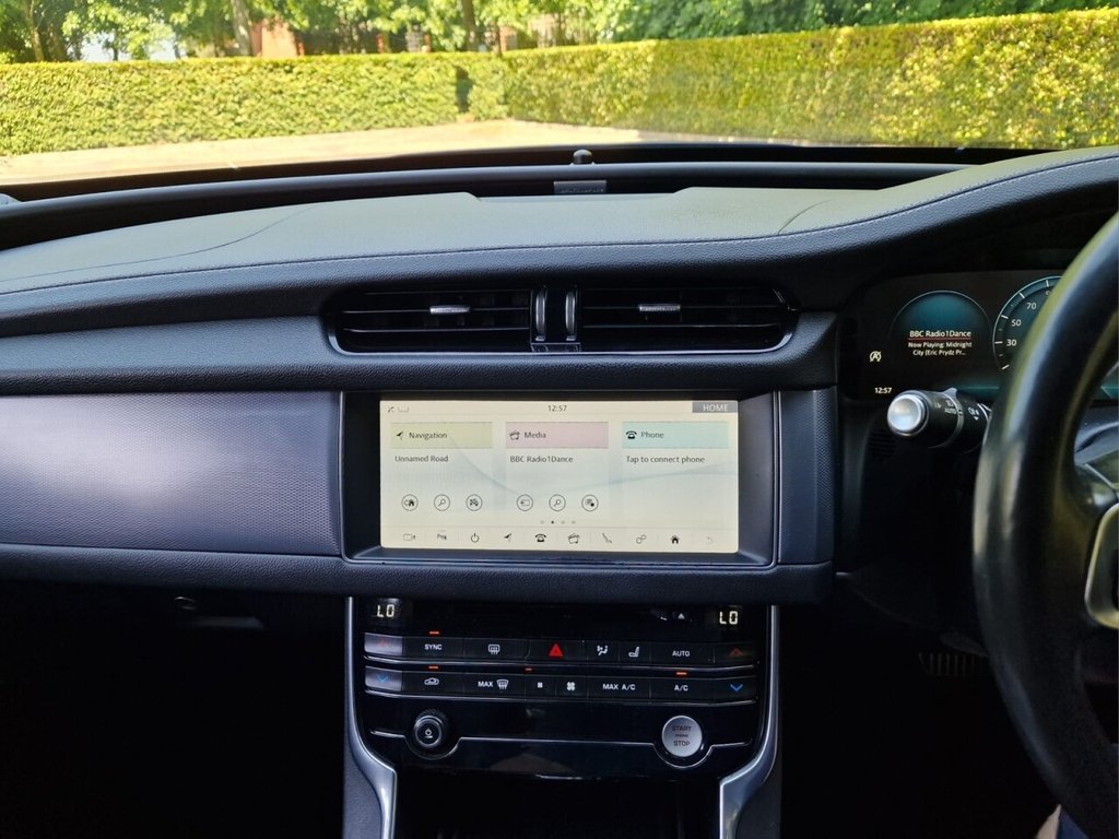 USED 2018 67 JAGUAR XF 2.0i R-Sport Saloon 4dr Petrol Auto Euro 6 (s/s) (250 ps) FINANCE AVAILABLE