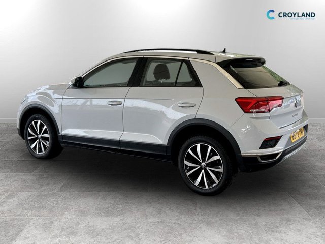 View our VOLKSWAGEN T-ROC