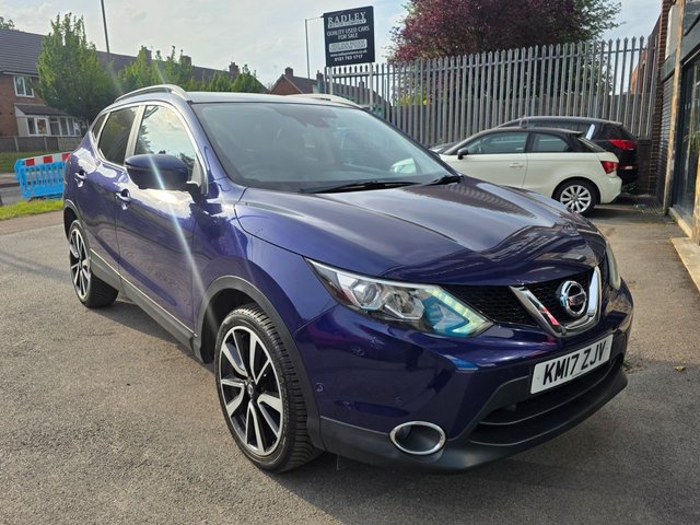 View our NISSAN QASHQAI