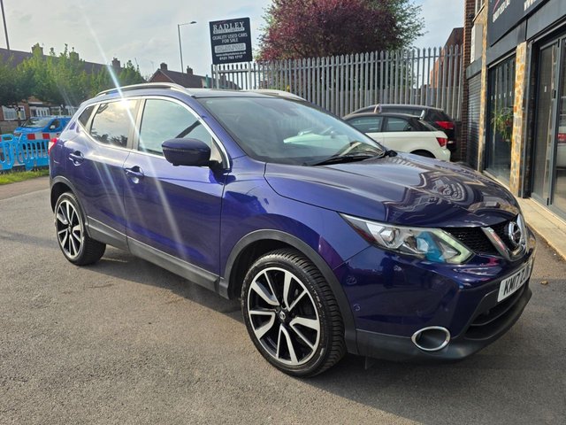 View our NISSAN QASHQAI