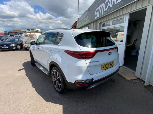 View our KIA SPORTAGE