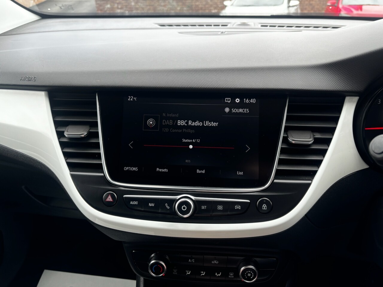 2020 VAUXHALL CROSSLAND X 1.2 Turbo SRi Nav SUV 5dr Petrol Manual Euro 6 (s/s) (110 ps) - vehicle photo 13 for sale on PureCar