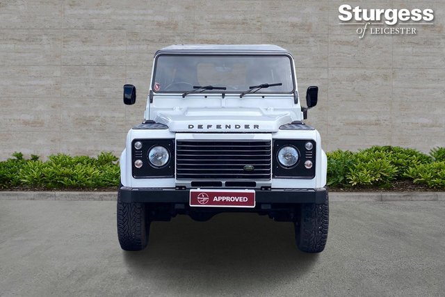 View our LAND ROVER DEFENDER 90