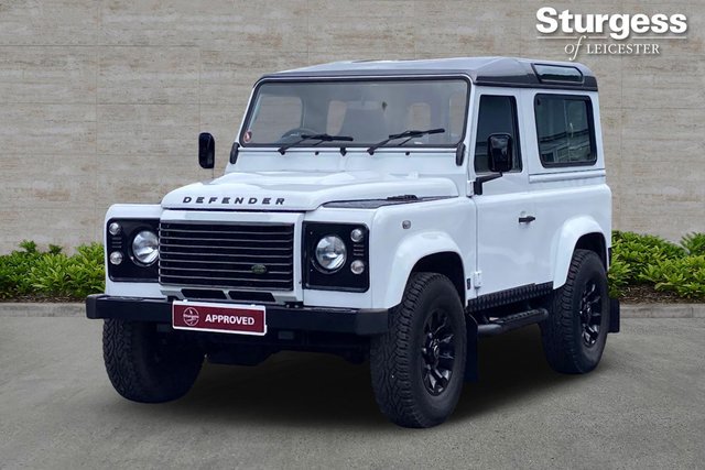 View our LAND ROVER DEFENDER 90