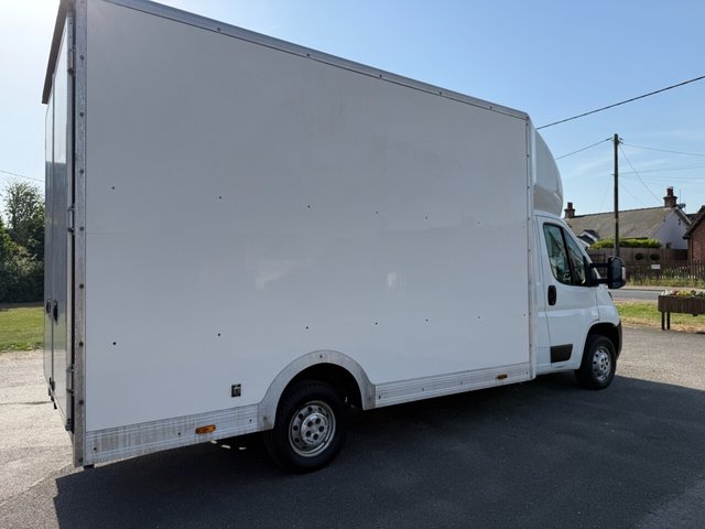 View our PEUGEOT BOXER