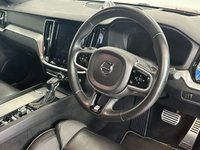 USED 2019 68 VOLVO V60 2.0 D4 R-Design Pro Estate 5dr Diesel Auto Euro 6 (s/s) (190 ps) 