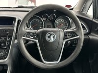 USED 2014 64 VAUXHALL ASTRA 1.4 16v Design Hatchback 5dr Petrol Manual Euro 5 (100 ps) 