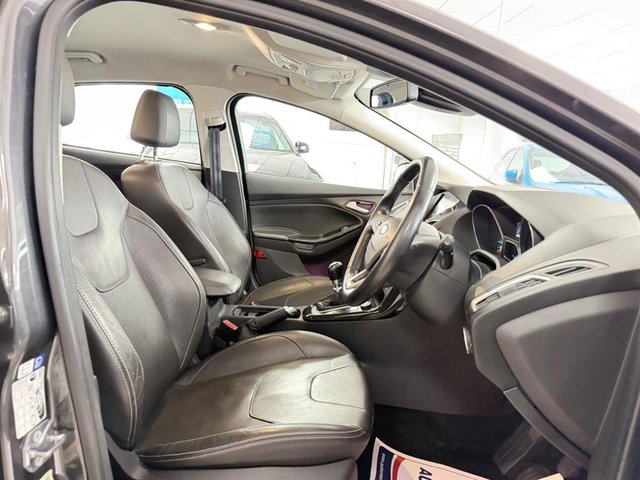 View our FORD FOCUS