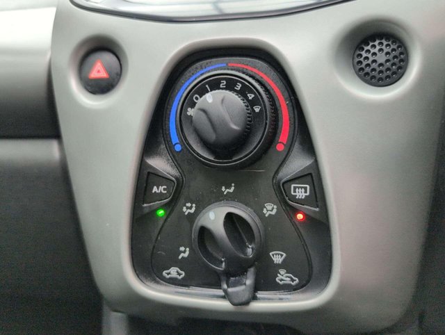 USED 2015 15 CITROEN C1 1.2 C1 Airscape Feel PureTech 5dr CLICK+COLLECT / HOME DELIVERY