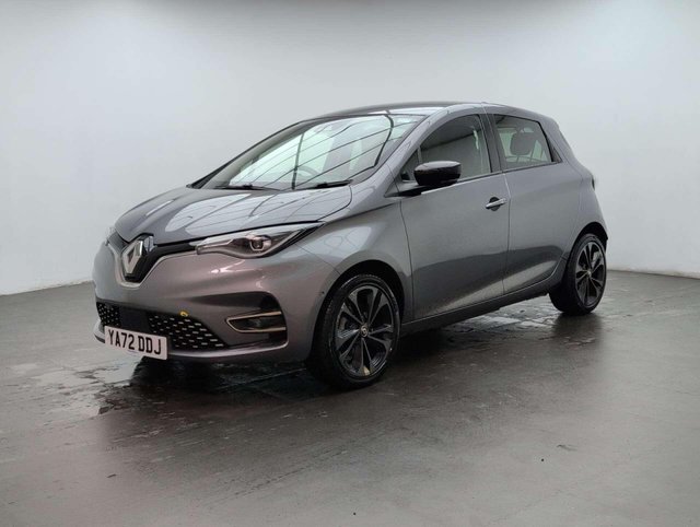USED 2022 72 RENAULT ZOE Zoe Iconic Boost Charge EV 50 5dr CLICK+COLLECT / HOME DELIVERY