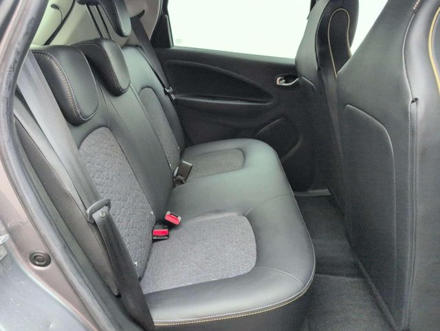 USED 2022 72 RENAULT ZOE Zoe Iconic Boost Charge EV 50 5dr CLICK+COLLECT / HOME DELIVERY