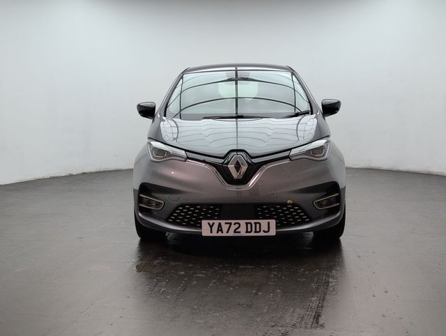USED 2022 72 RENAULT ZOE Zoe Iconic Boost Charge EV 50 5dr CLICK+COLLECT / HOME DELIVERY