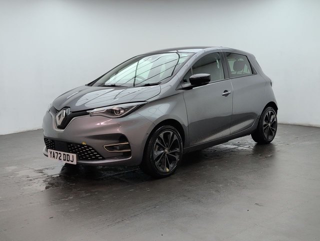 USED 2022 72 RENAULT ZOE Zoe Iconic Boost Charge EV 50 5dr CLICK+COLLECT / HOME DELIVERY