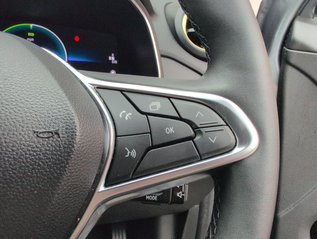 USED 2022 72 RENAULT ZOE Zoe Iconic Boost Charge EV 50 5dr CLICK+COLLECT / HOME DELIVERY