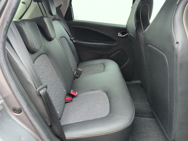 USED 2022 72 RENAULT ZOE Zoe Iconic Boost Charge EV 50 5dr CLICK+COLLECT / HOME DELIVERY