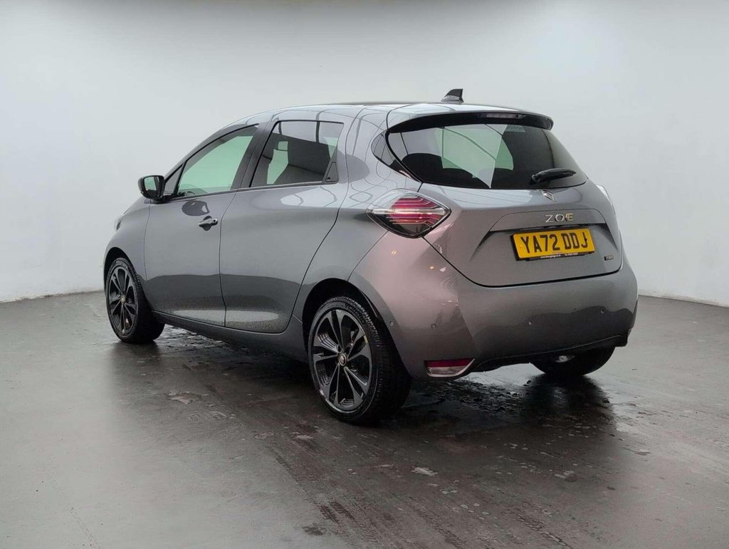 Used 2022 72 RENAULT ZOE Zoe Iconic Boost Charge EV 50 5dr CLICK+COLLECT / HOME DELIVERY