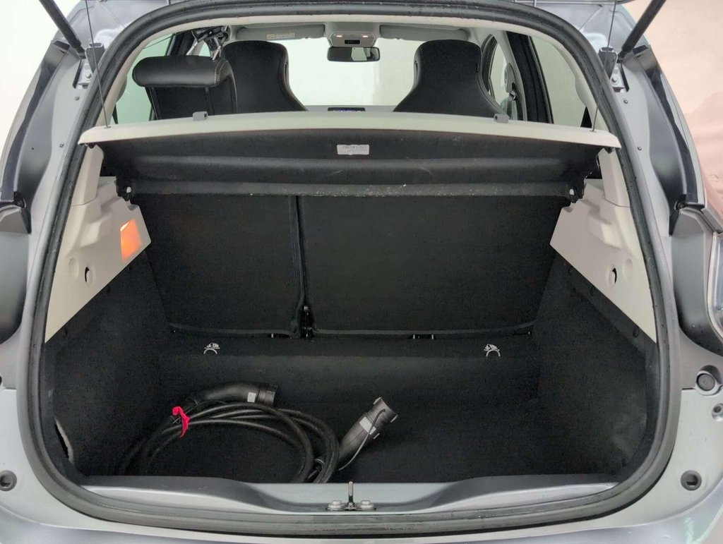 Used 2022 72 RENAULT ZOE Zoe Iconic Boost Charge EV 50 5dr CLICK+COLLECT / HOME DELIVERY