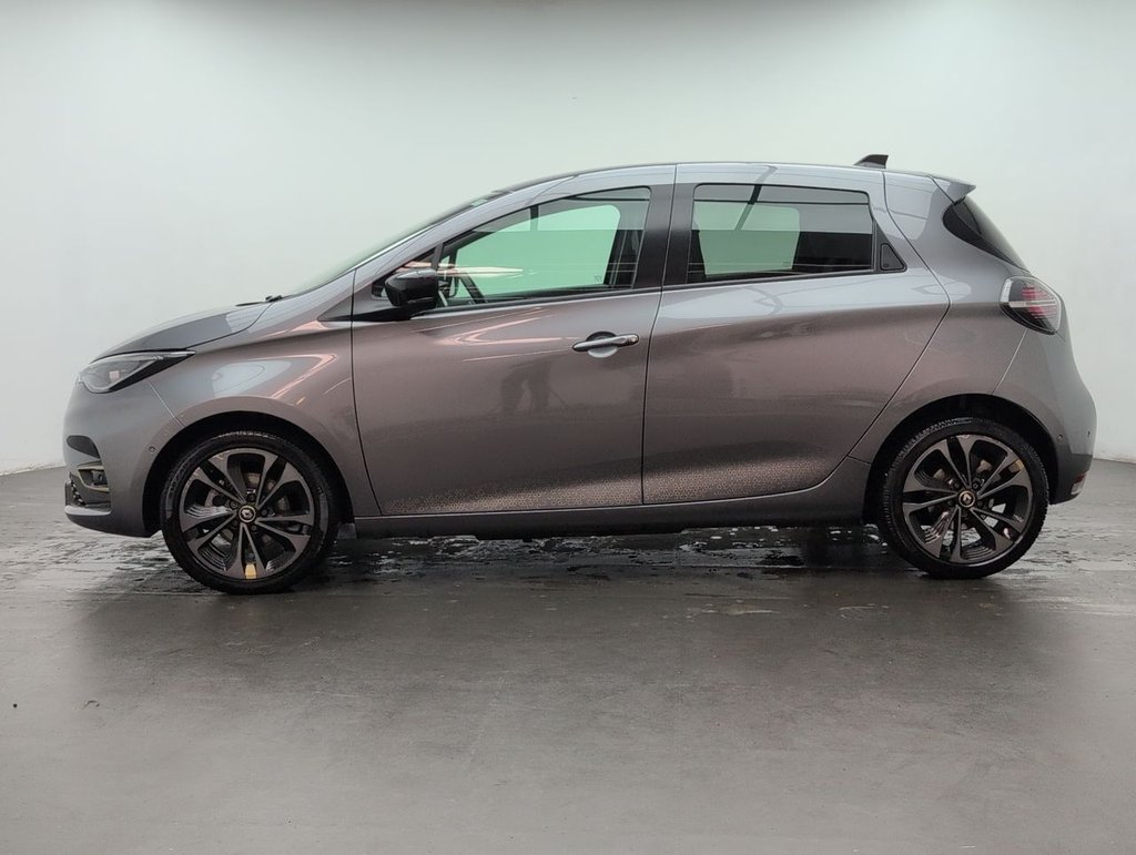Used 2022 72 RENAULT ZOE Zoe Iconic Boost Charge EV 50 5dr CLICK+COLLECT / HOME DELIVERY