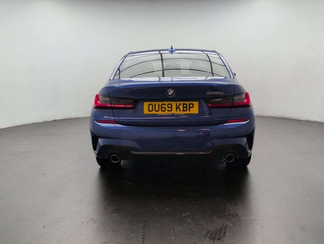 USED 2019 69 BMW 3 SERIES 2.0 330e M Sport Auto 4dr CLICK+COLLECT / HOME DELIVERY