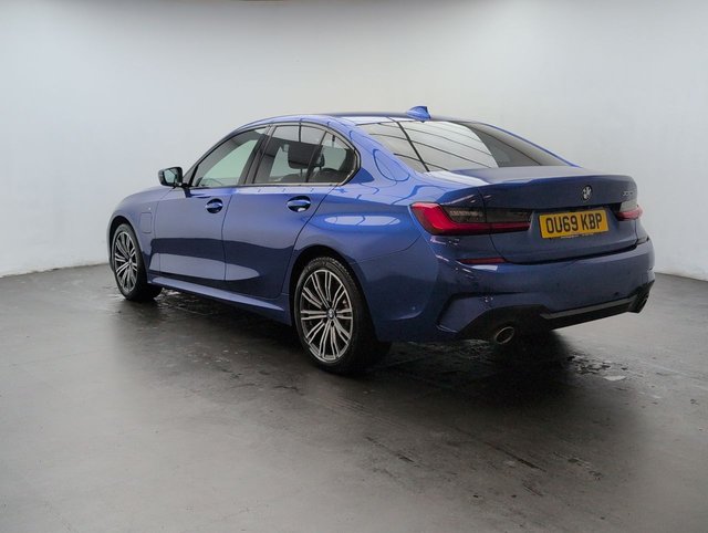 USED 2019 69 BMW 3 SERIES 2.0 330e M Sport Auto 4dr CLICK+COLLECT / HOME DELIVERY