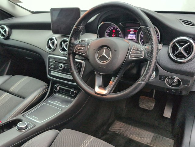 USED 2020 69 MERCEDES-BENZ GLA 1.6 GLA 180 Urban Edition Auto 5dr CLICK+COLLECT / HOME DELIVERY
