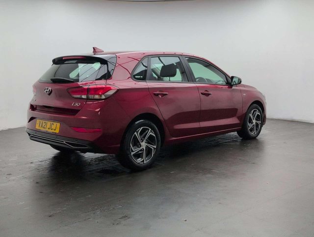 USED 2021 21 HYUNDAI I30 1.0 i30 SE Connect MHEV TGDi 5dr CLICK+COLLECT / HOME DELIVERY