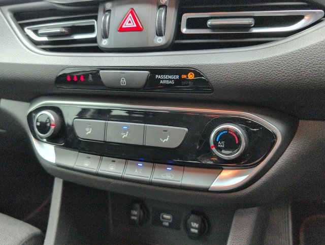 USED 2021 21 HYUNDAI I30 1.0 i30 SE Connect MHEV TGDi 5dr CLICK+COLLECT / HOME DELIVERY