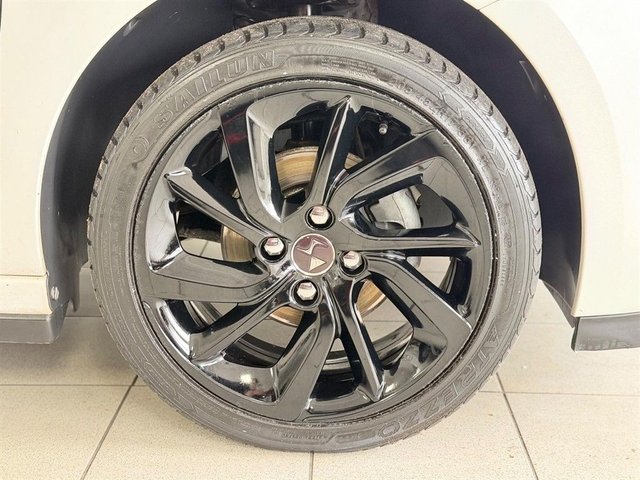 View our DS AUTOMOBILES DS 3